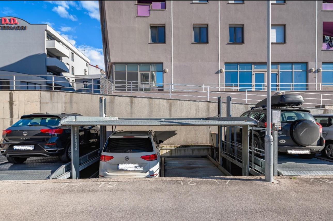 Aureo Apartment Pula Center Exterior foto